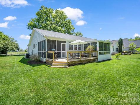 179 Kingfisher Lane Mills River NC 28759