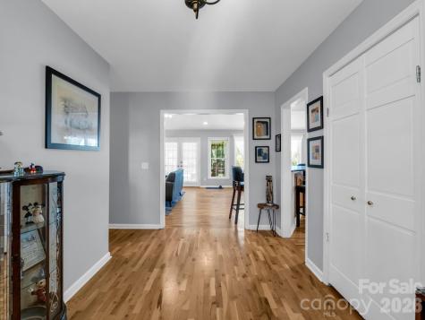 179 Kingfisher Lane Mills River NC 28759