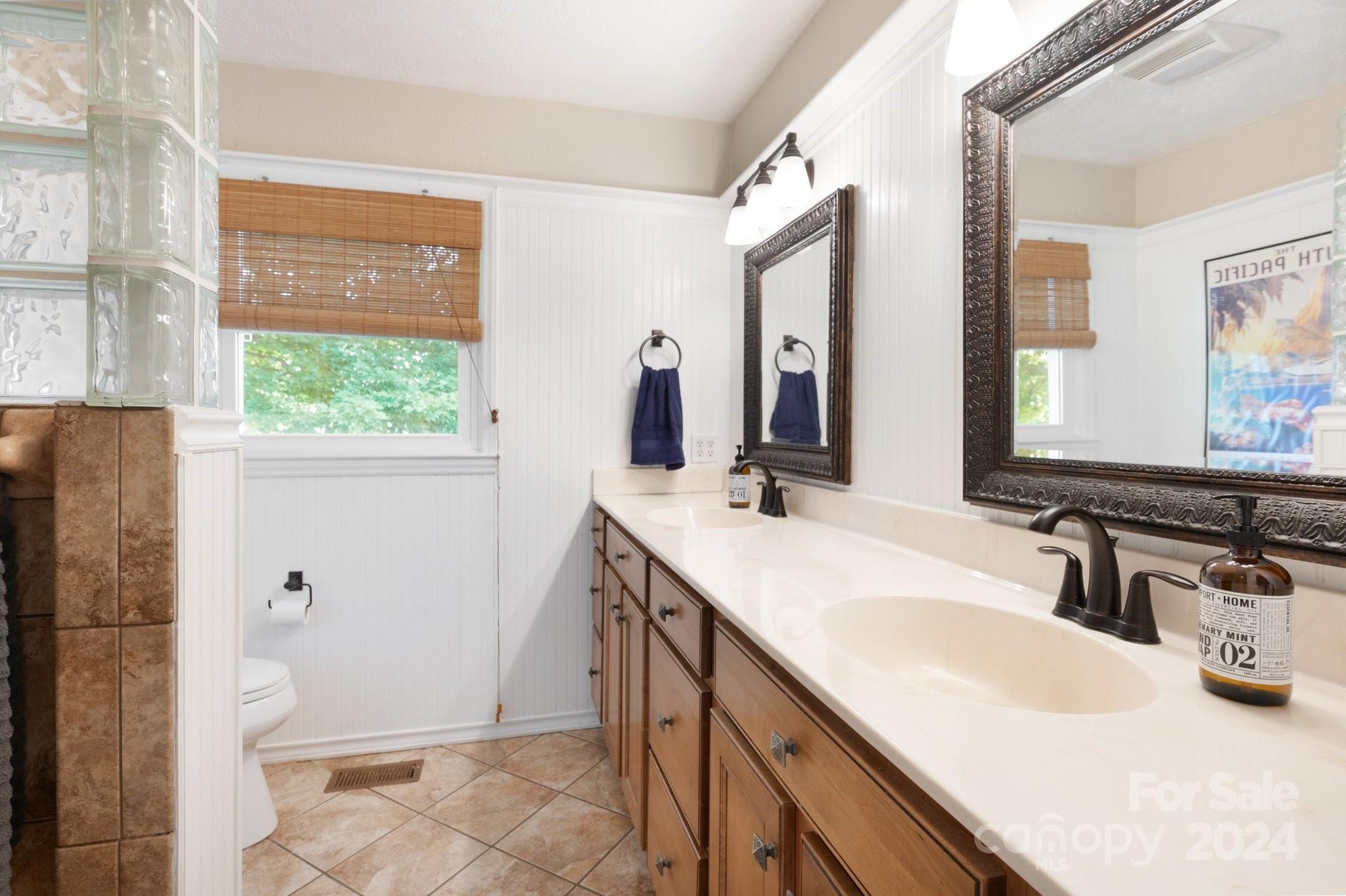 20 Morning Glory Lane Weaverville NC 28787