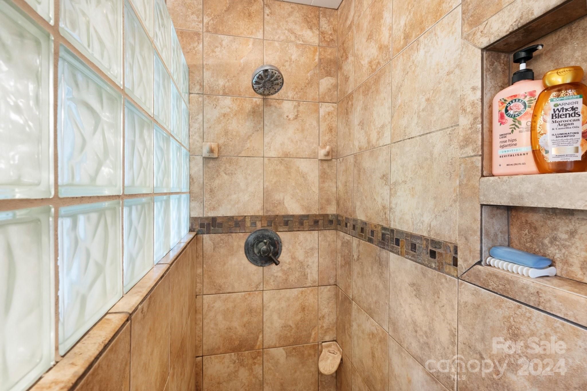 20 Morning Glory Lane Weaverville NC 28787