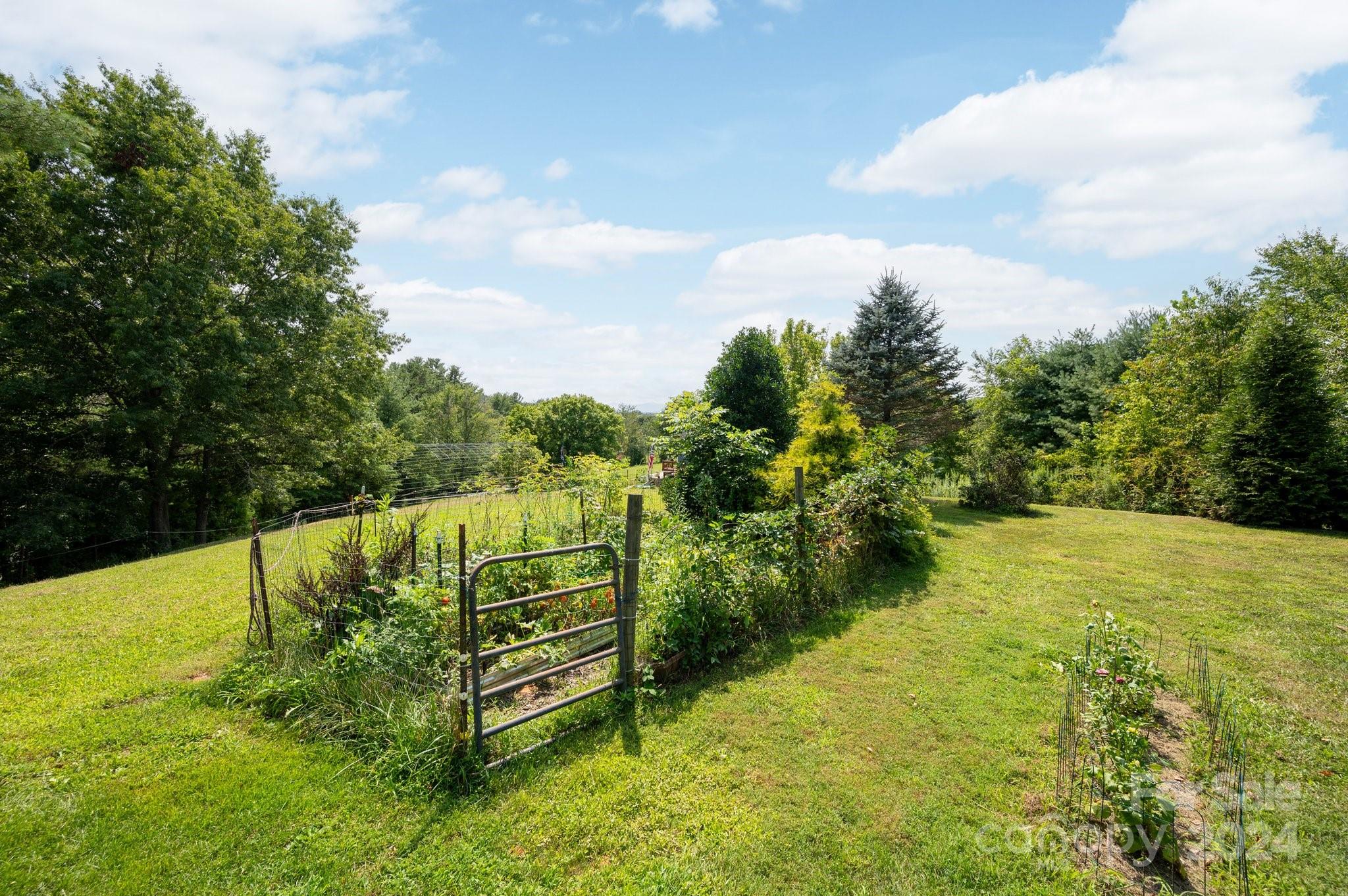 20 Morning Glory Lane Weaverville NC 28787
