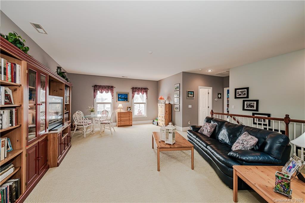 17221 Hedgerow Park Road Charlotte NC 28277