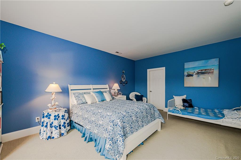 17221 Hedgerow Park Road Charlotte NC 28277