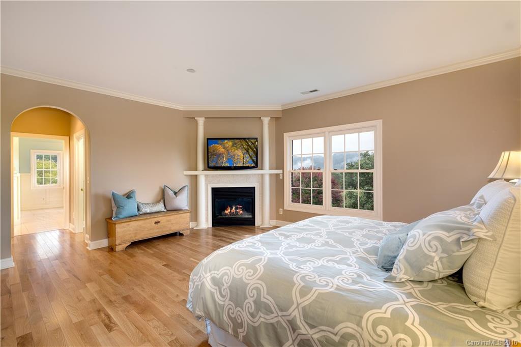 4 Elk Mountain Ridge Asheville NC 28804