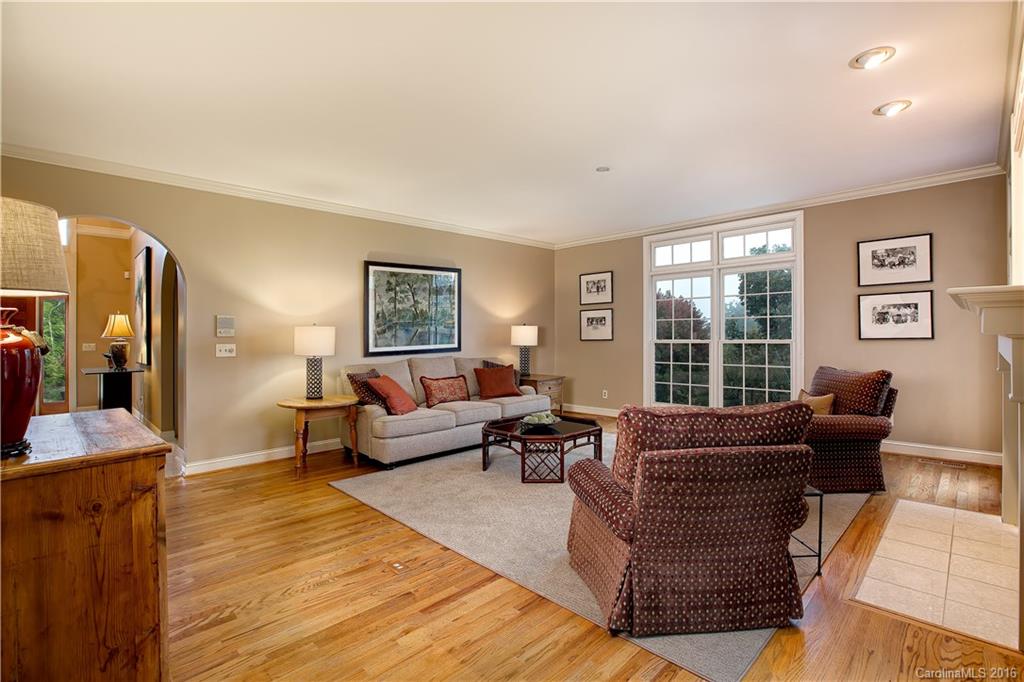 4 Elk Mountain Ridge Asheville NC 28804