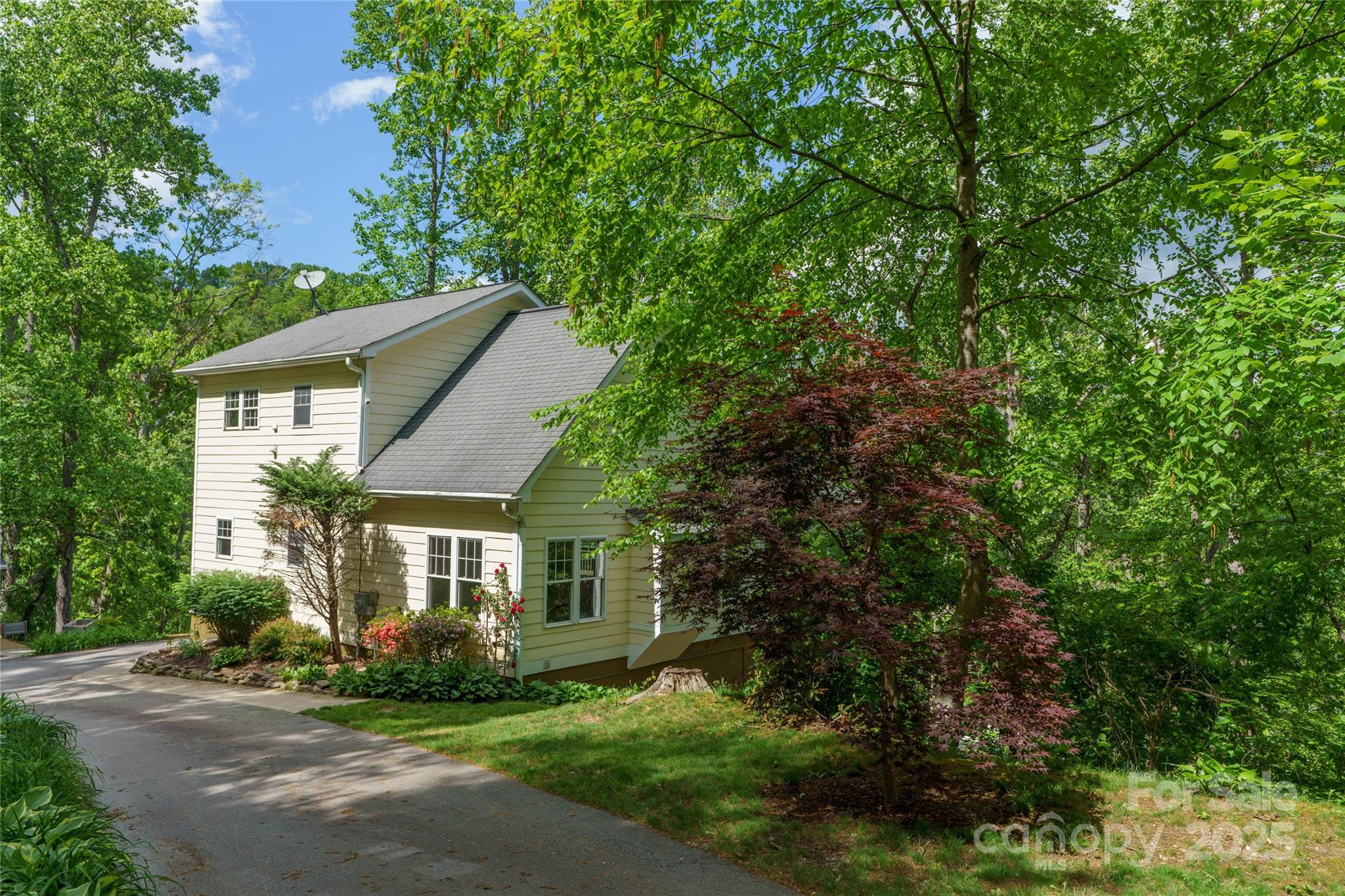 14 Old Chunns Cove Road Asheville NC 28805