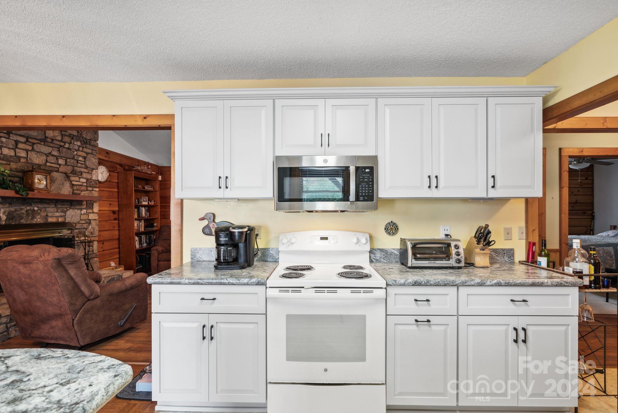 42 Pine Tree Lane Flat Rock NC 28731