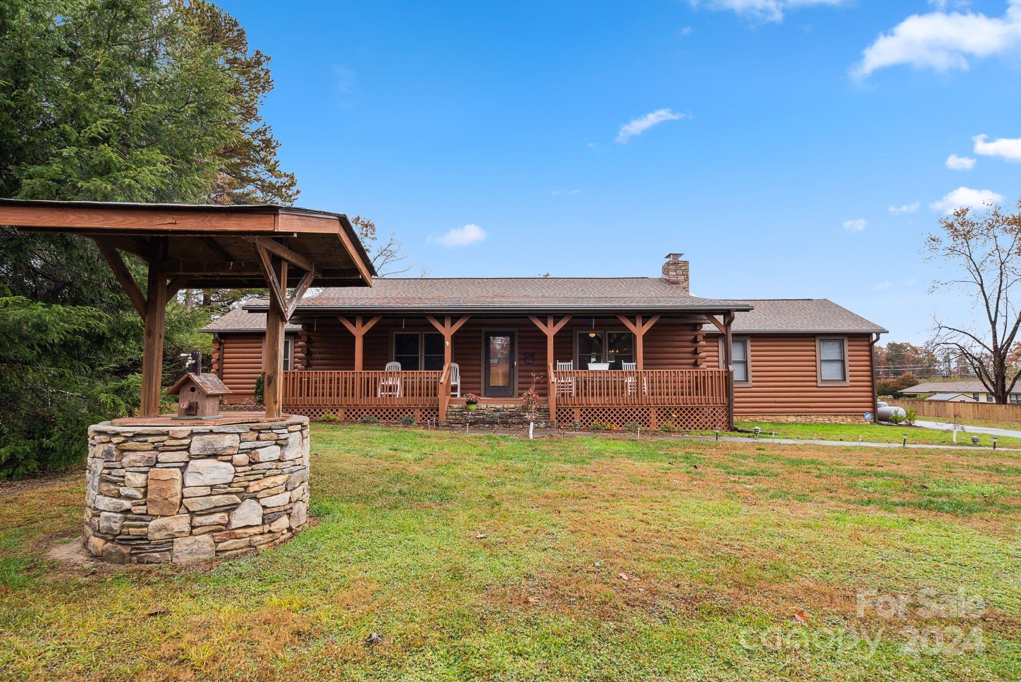 42 Pine Tree Lane Flat Rock NC 28731