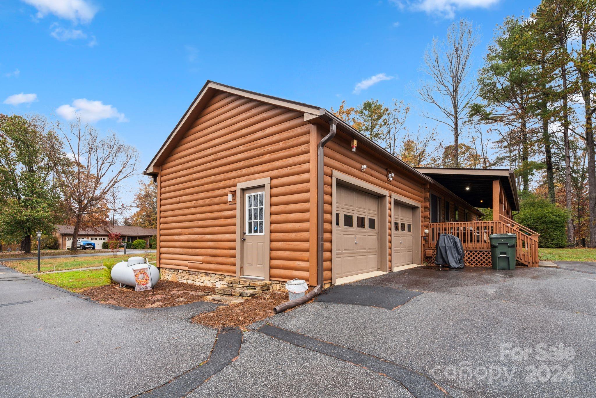42 Pine Tree Lane Flat Rock NC 28731