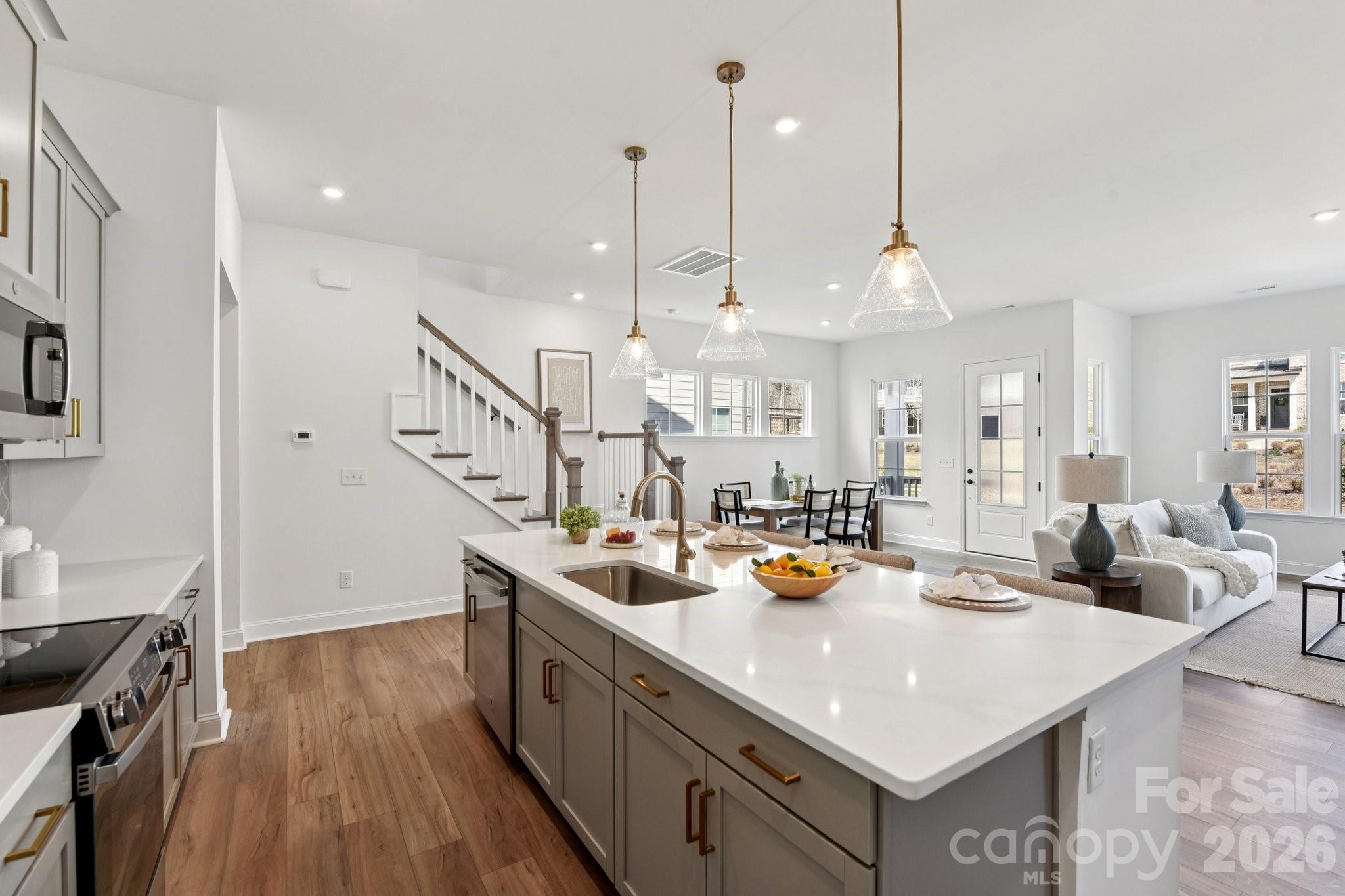 7426 Westrow Avenue Charlotte NC 28278