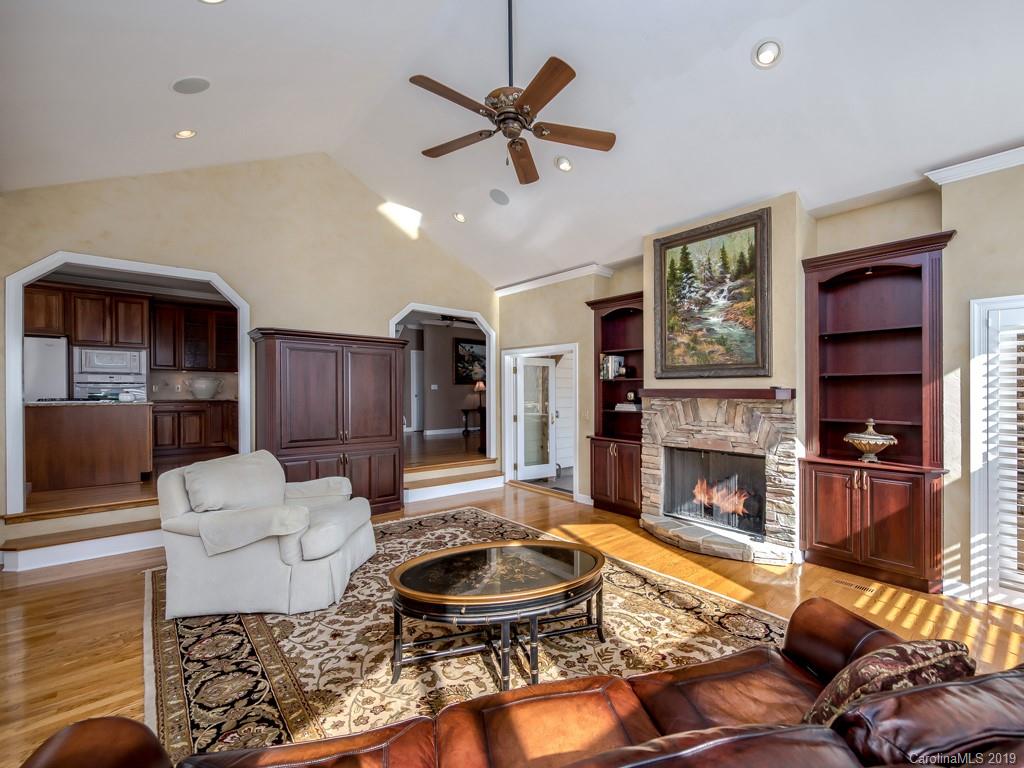 22 Whitetail Drive Weaverville NC 28787