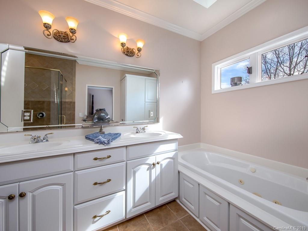 22 Whitetail Drive Weaverville NC 28787
