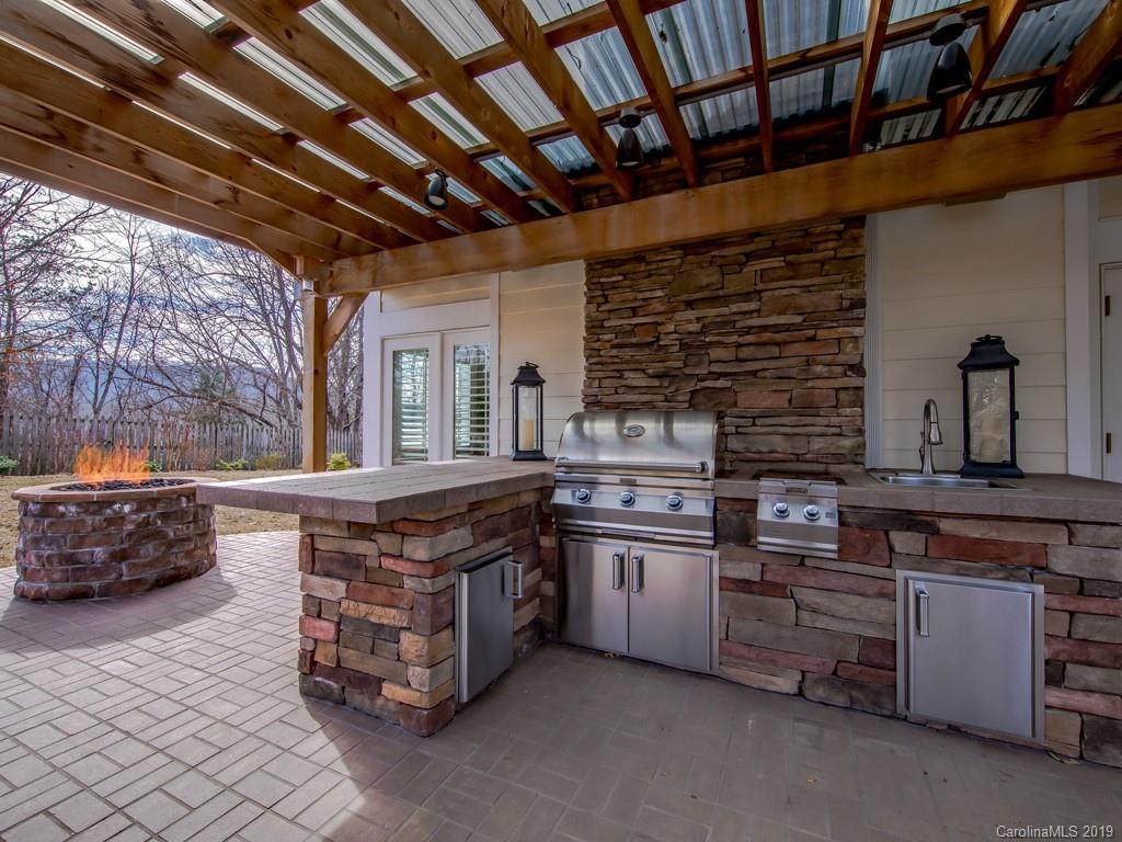 22 Whitetail Drive Weaverville NC 28787