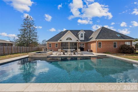 719 Neely Road Brevard NC 28712