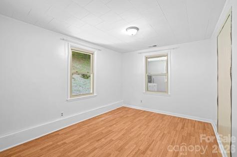 270 Slim Dillard Road Sylva NC 28779