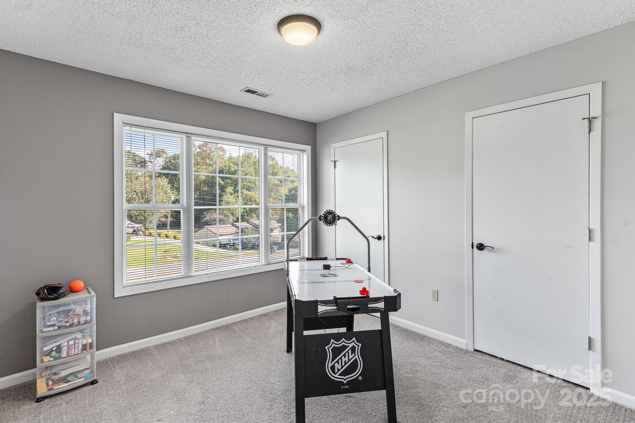 26 Sydney Lane Asheville NC 28806