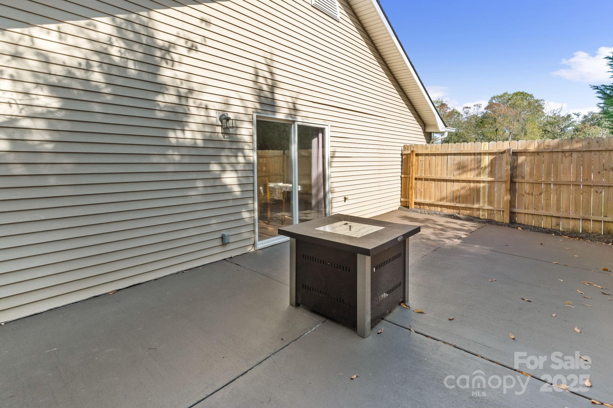 26 Sydney Lane Asheville NC 28806