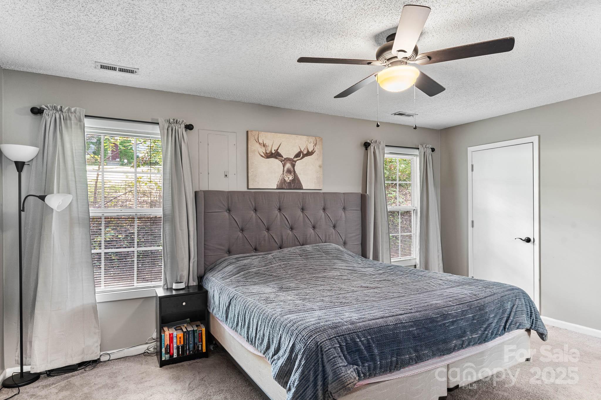 26 Sydney Lane Asheville NC 28806