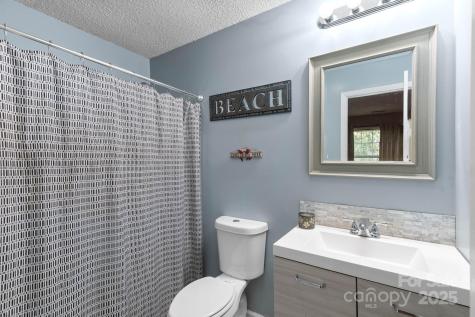 26 Sydney Lane Asheville NC 28806