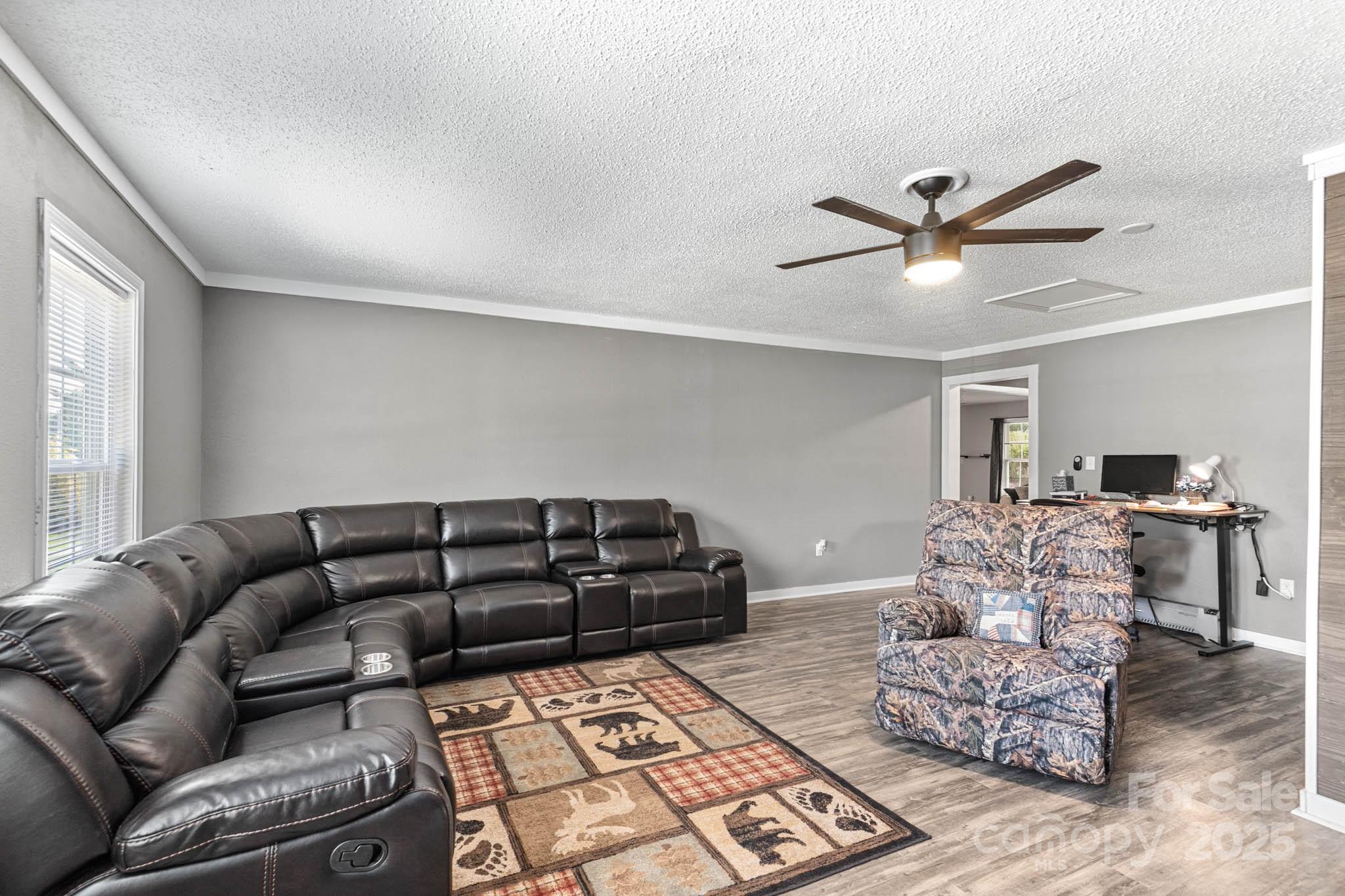 26 Sydney Lane Asheville NC 28806