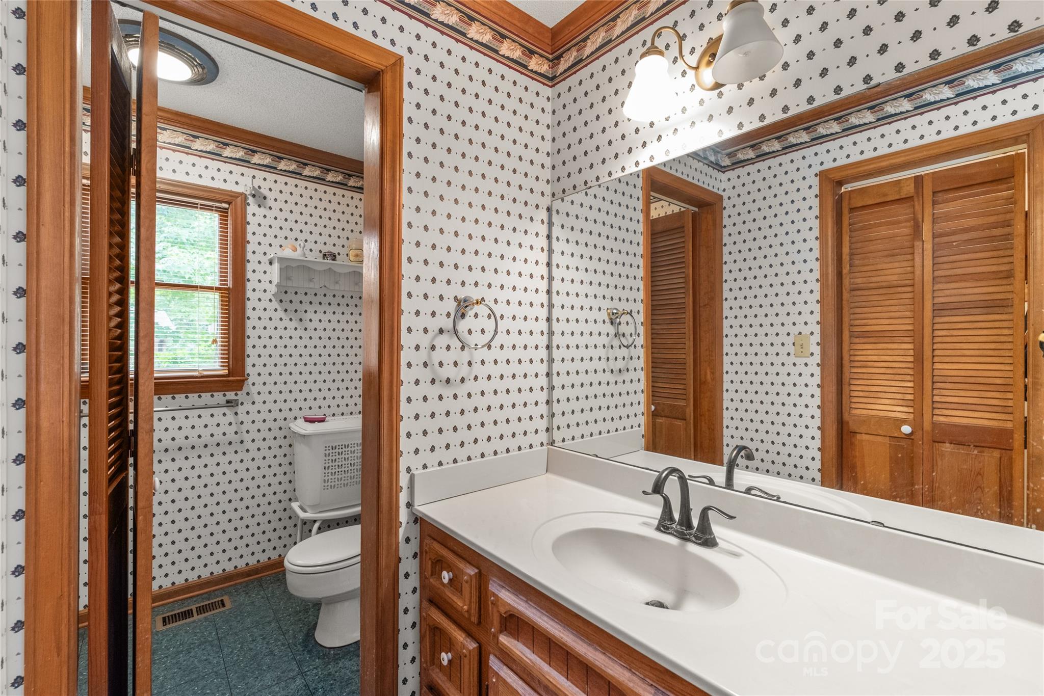 310 Oakwood Drive Mount Holly NC 28120