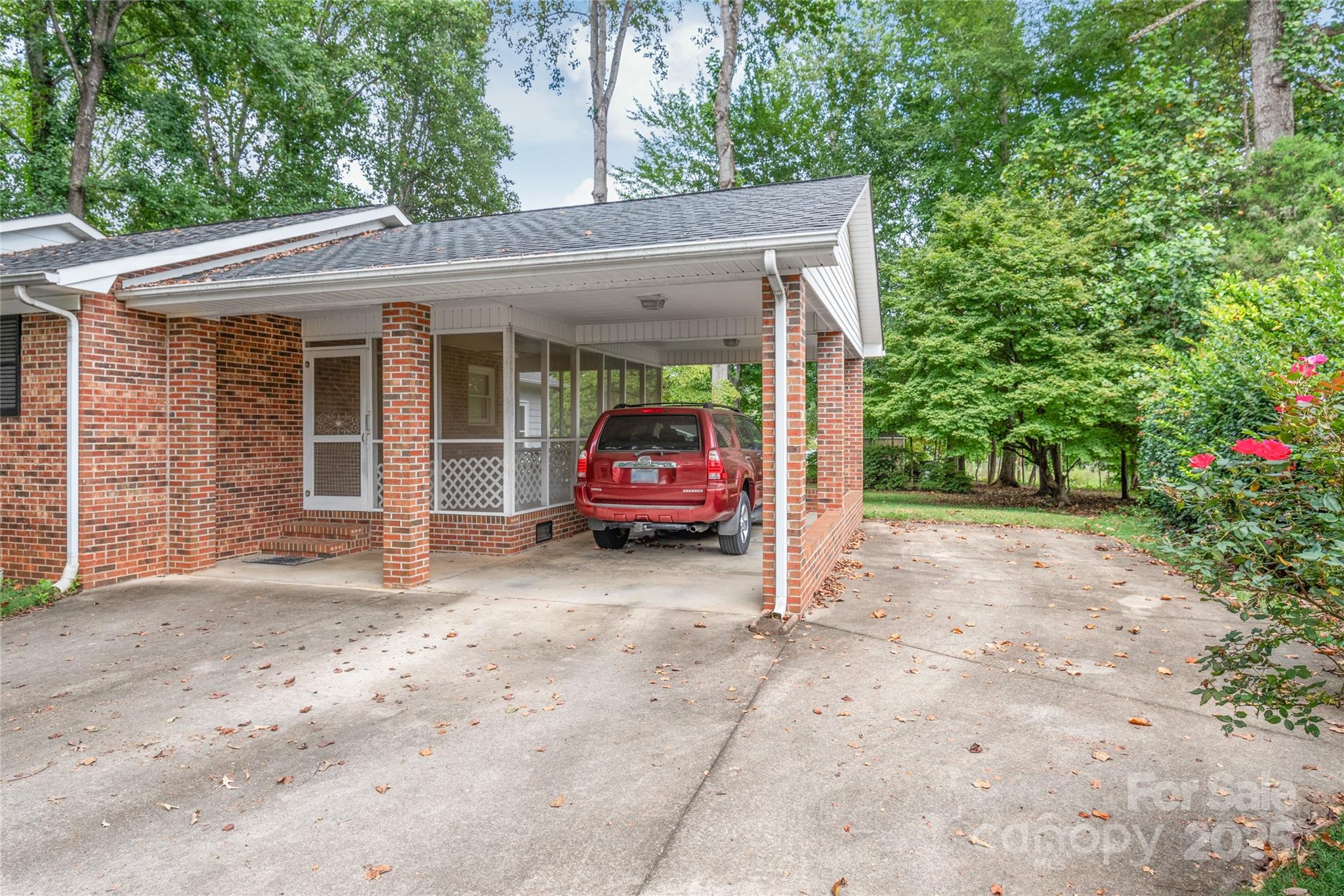 310 Oakwood Drive Mount Holly NC 28120