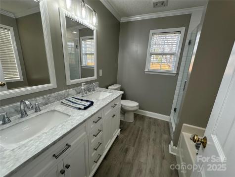 8423 Quail Hollow Drive Harrisburg NC 28075
