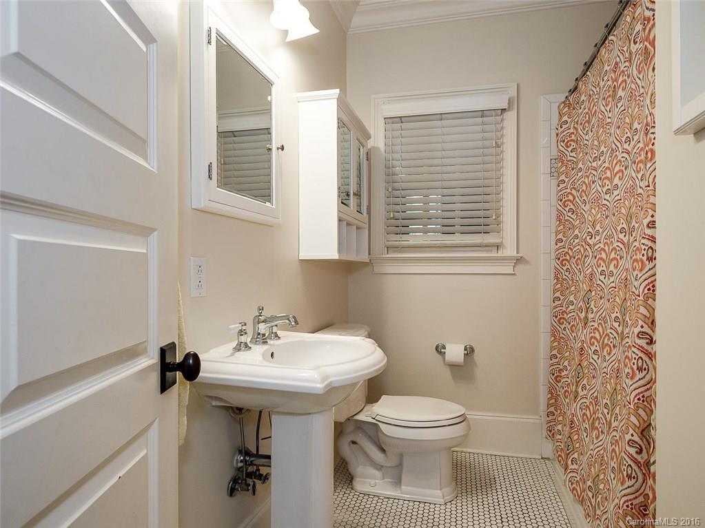 1523 Clayton Drive Charlotte NC 28203