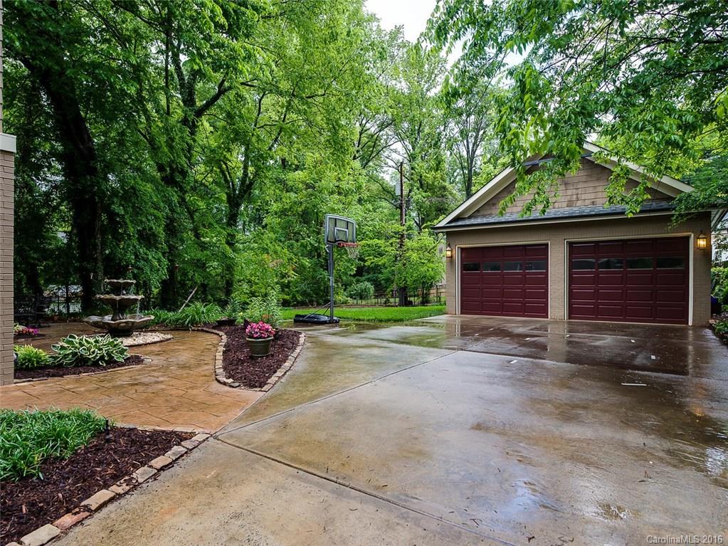 1523 Clayton Drive Charlotte NC 28203