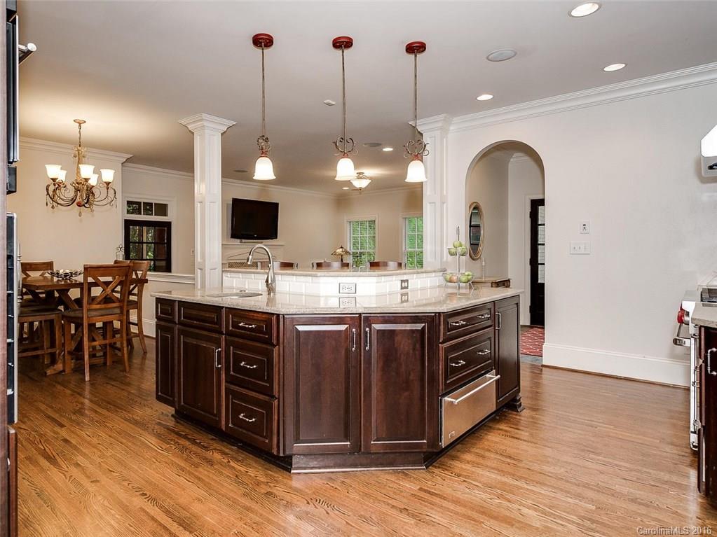 1523 Clayton Drive Charlotte NC 28203