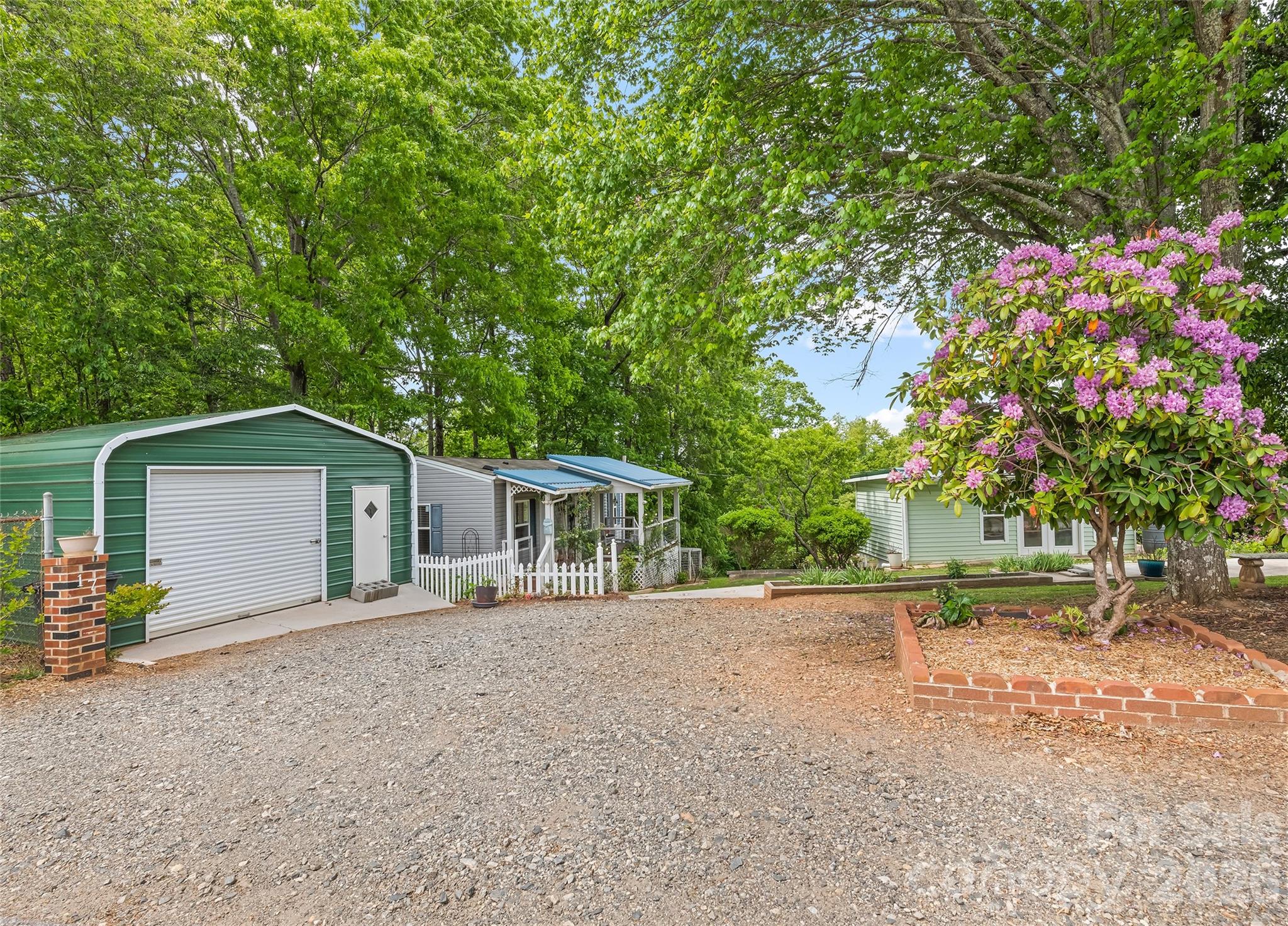 17 King Drive Leicester NC 28748