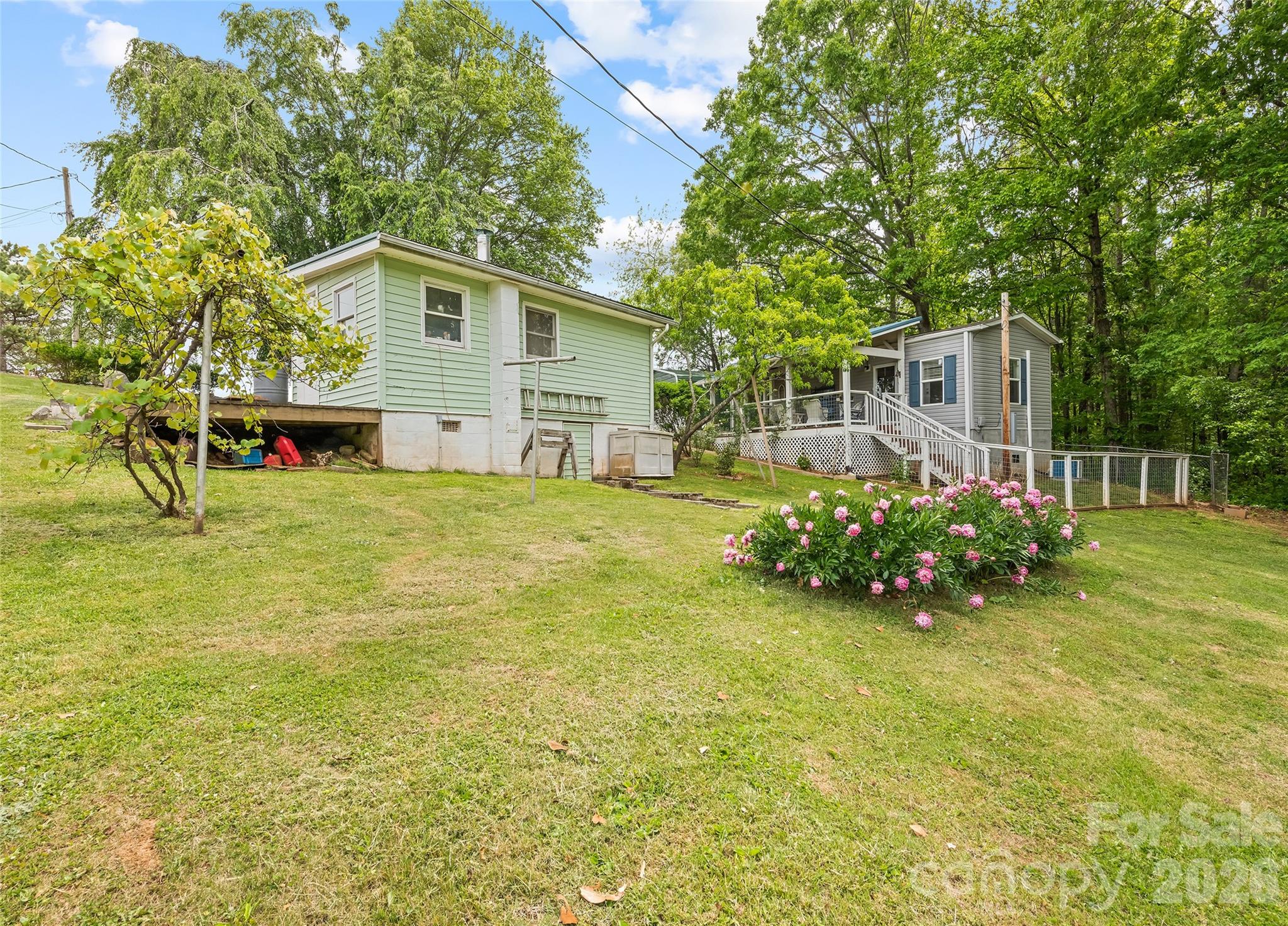 17 King Drive Leicester NC 28748