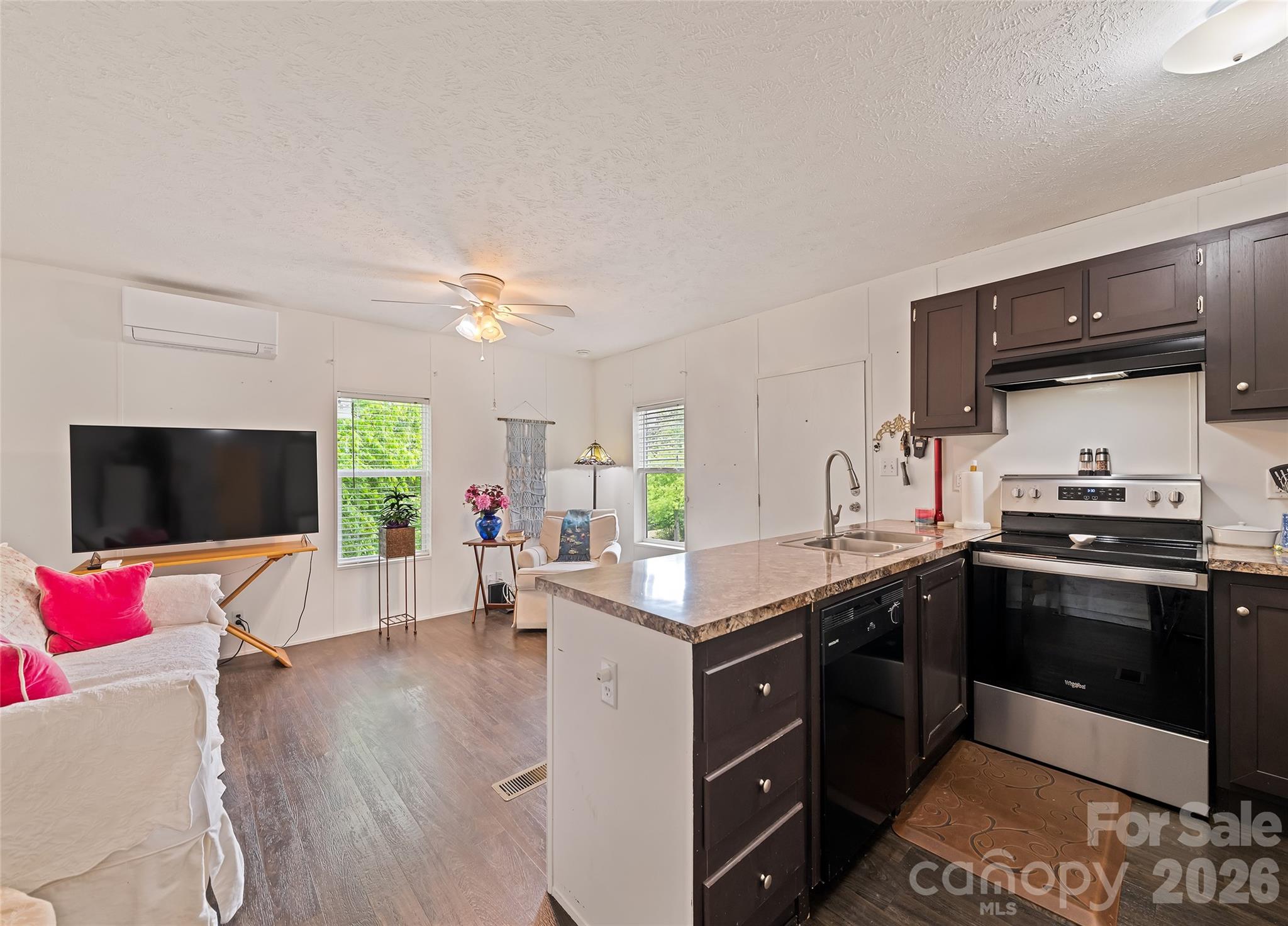 17 King Drive Leicester NC 28748