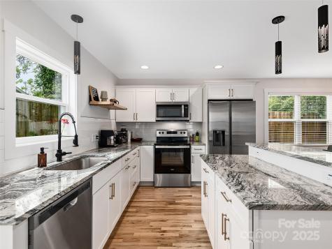 21 Busbee View Road Asheville NC 28803