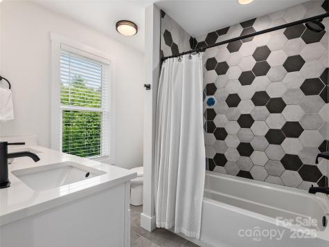 21 Busbee View Road Asheville NC 28803