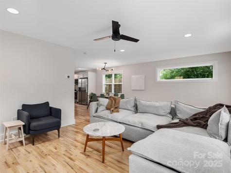 21 Busbee View Road Asheville NC 28803