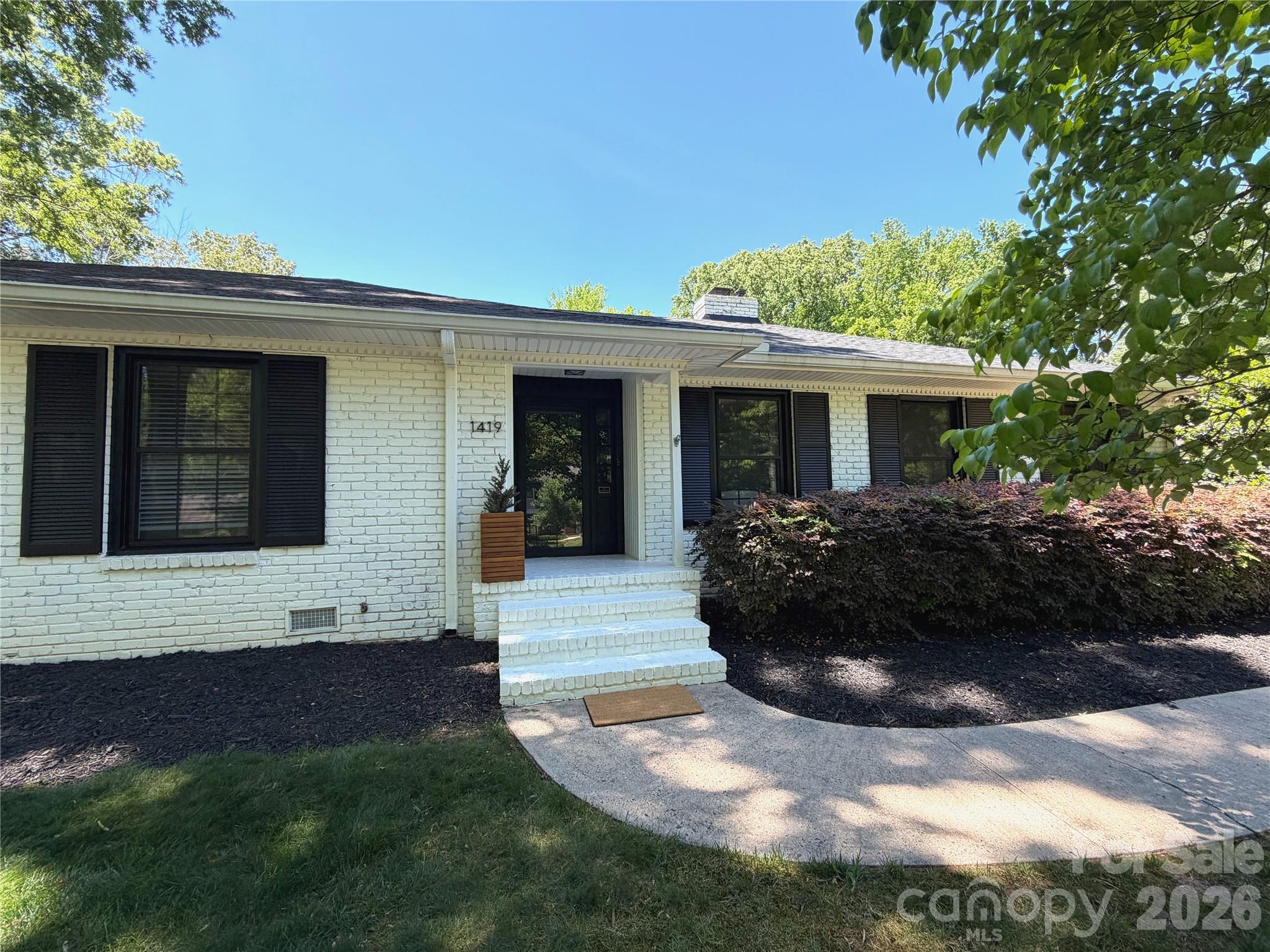 1419 Redcoat Drive Charlotte NC 28211