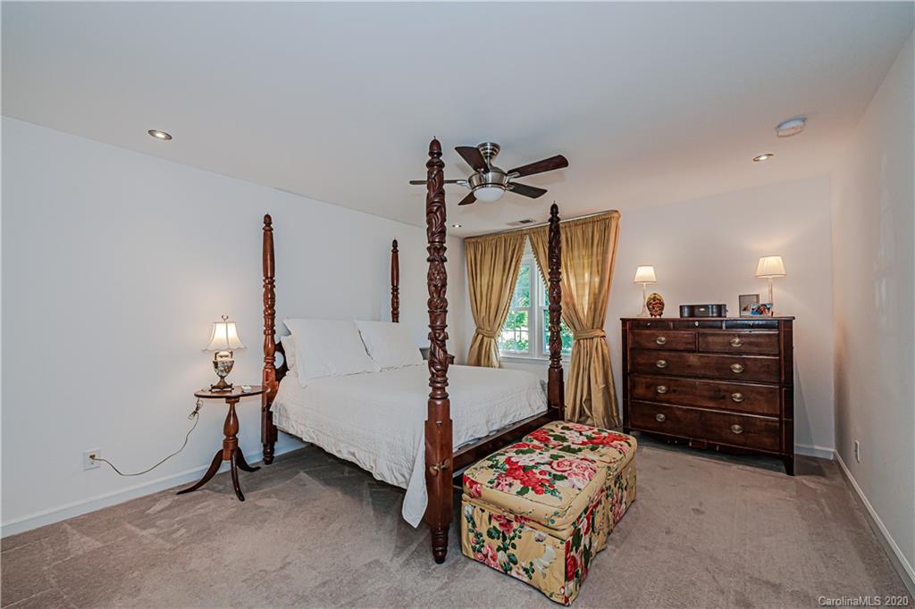 4406 Simsbury Road Charlotte NC 28226