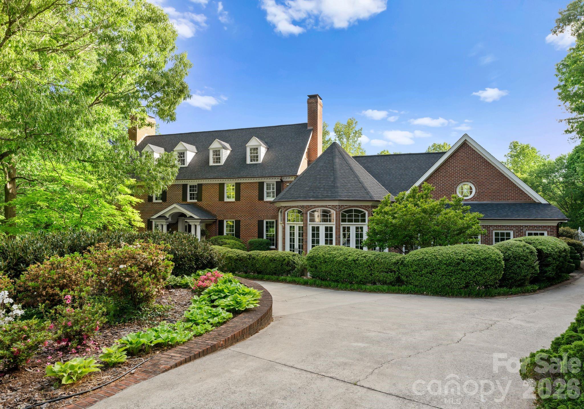 240 21st Avenue Drive NW Hickory NC 28601