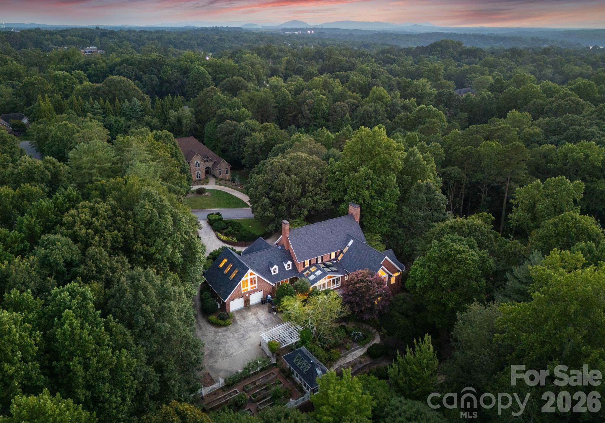 240 21st Avenue Drive NW Hickory NC 28601