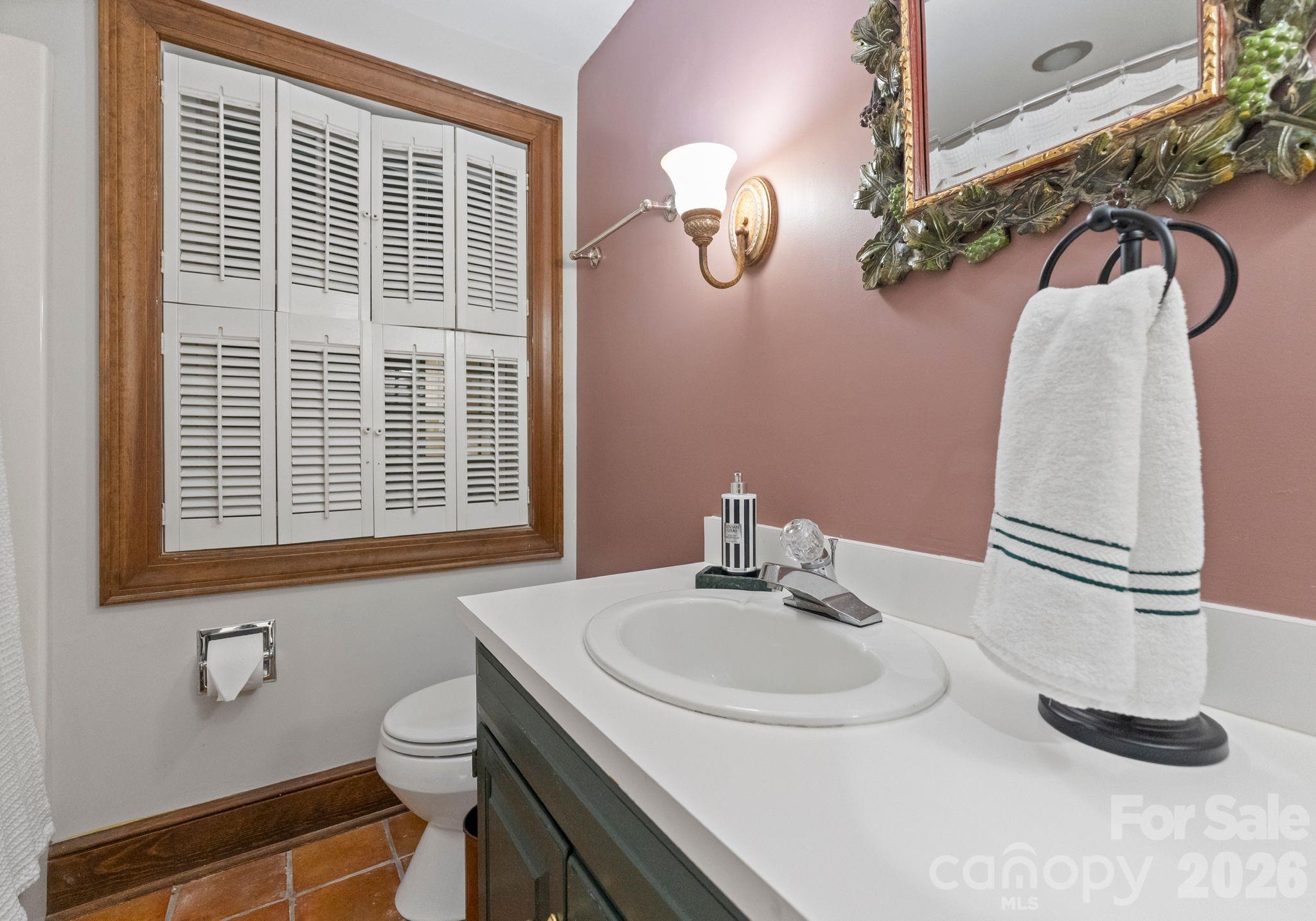 240 21st Avenue Drive NW Hickory NC 28601