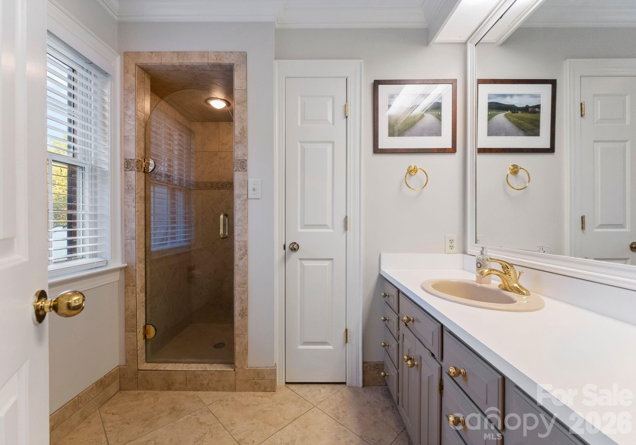 240 21st Avenue Drive NW Hickory NC 28601