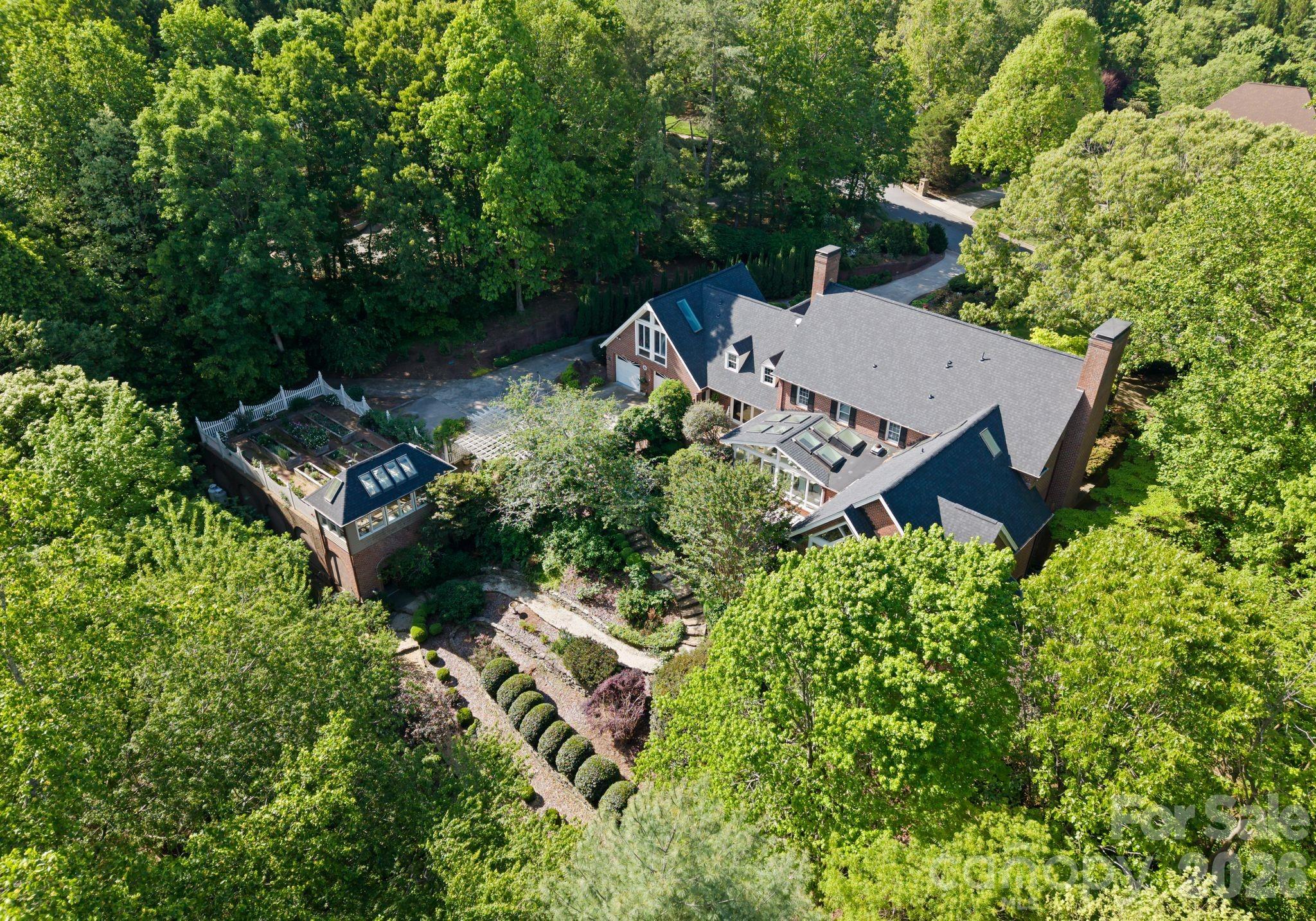 240 21st Avenue Drive NW Hickory NC 28601