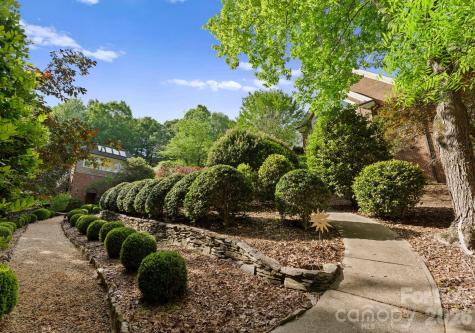 240 21st Avenue Drive NW Hickory NC 28601