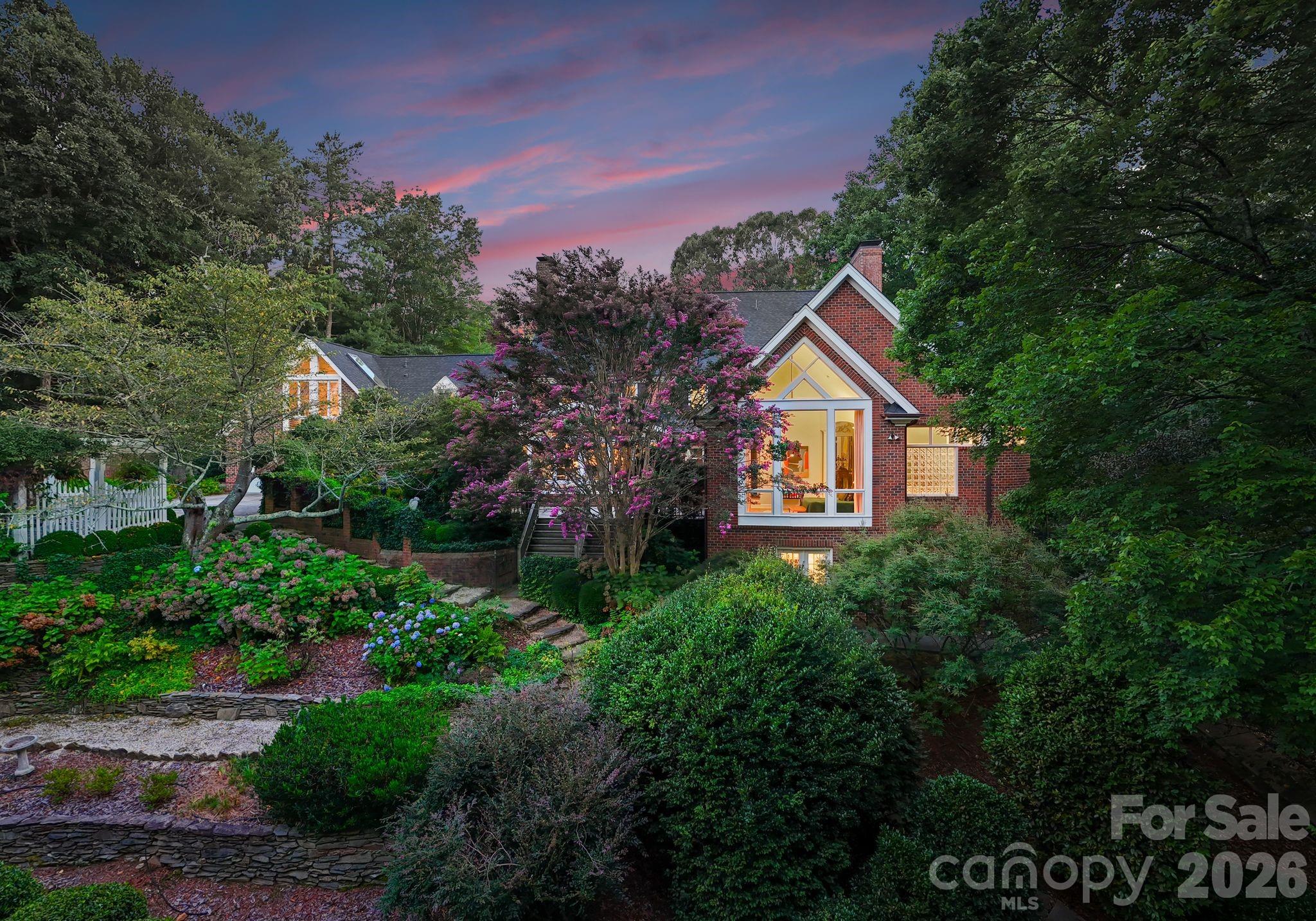 240 21st Avenue Drive NW Hickory NC 28601