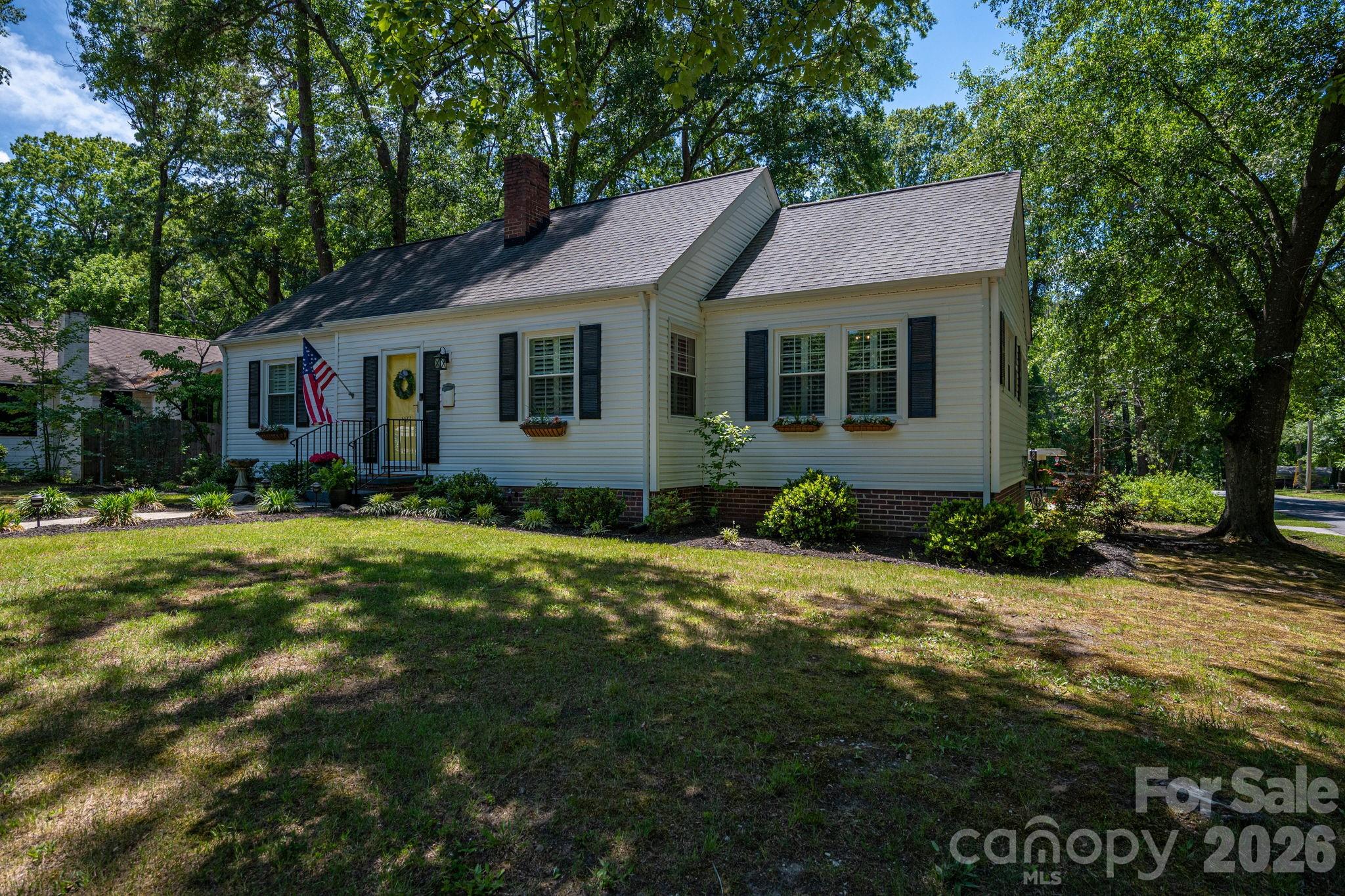823 N Laurel Street Lincolnton NC 28092