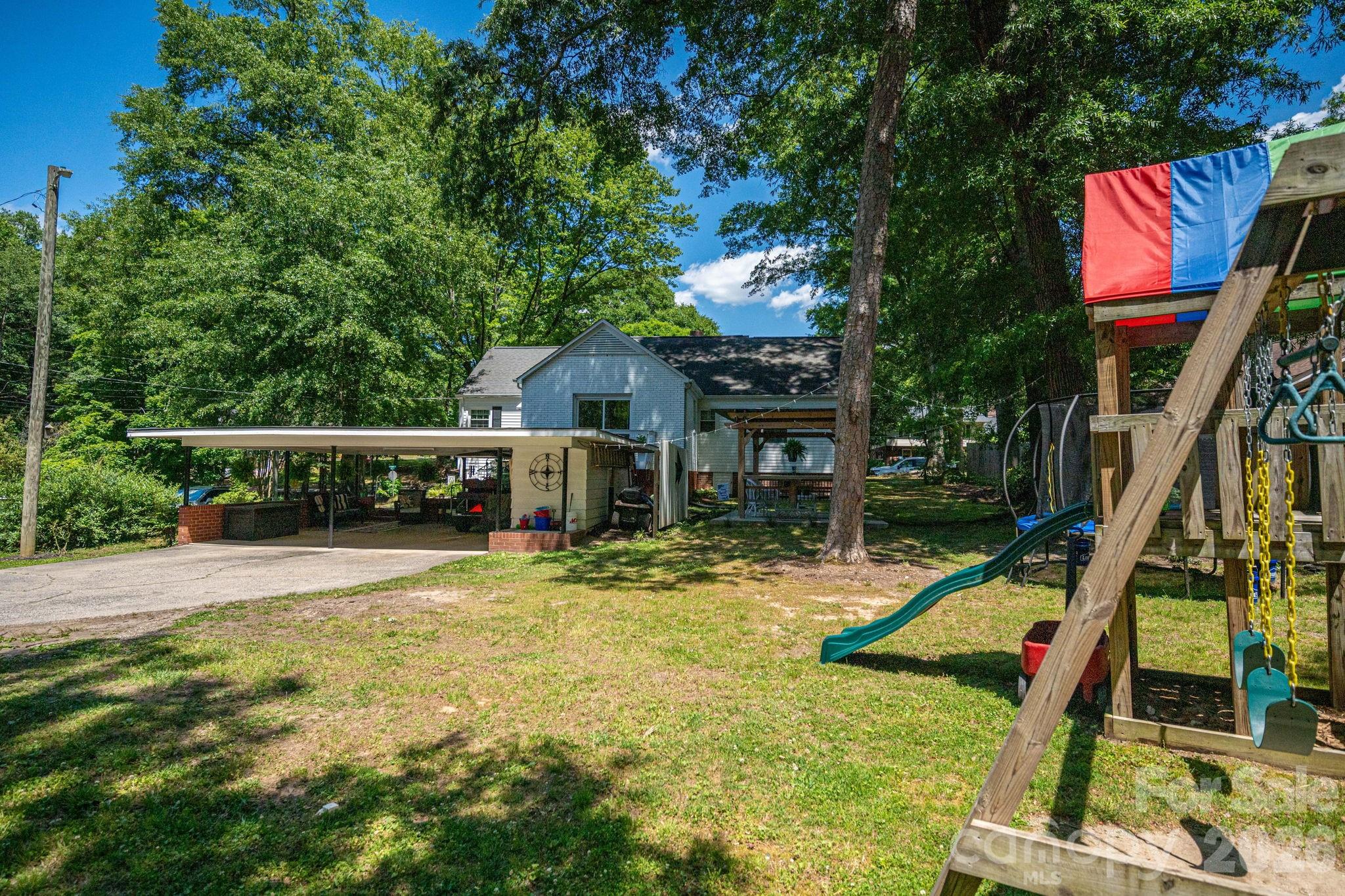 823 N Laurel Street Lincolnton NC 28092