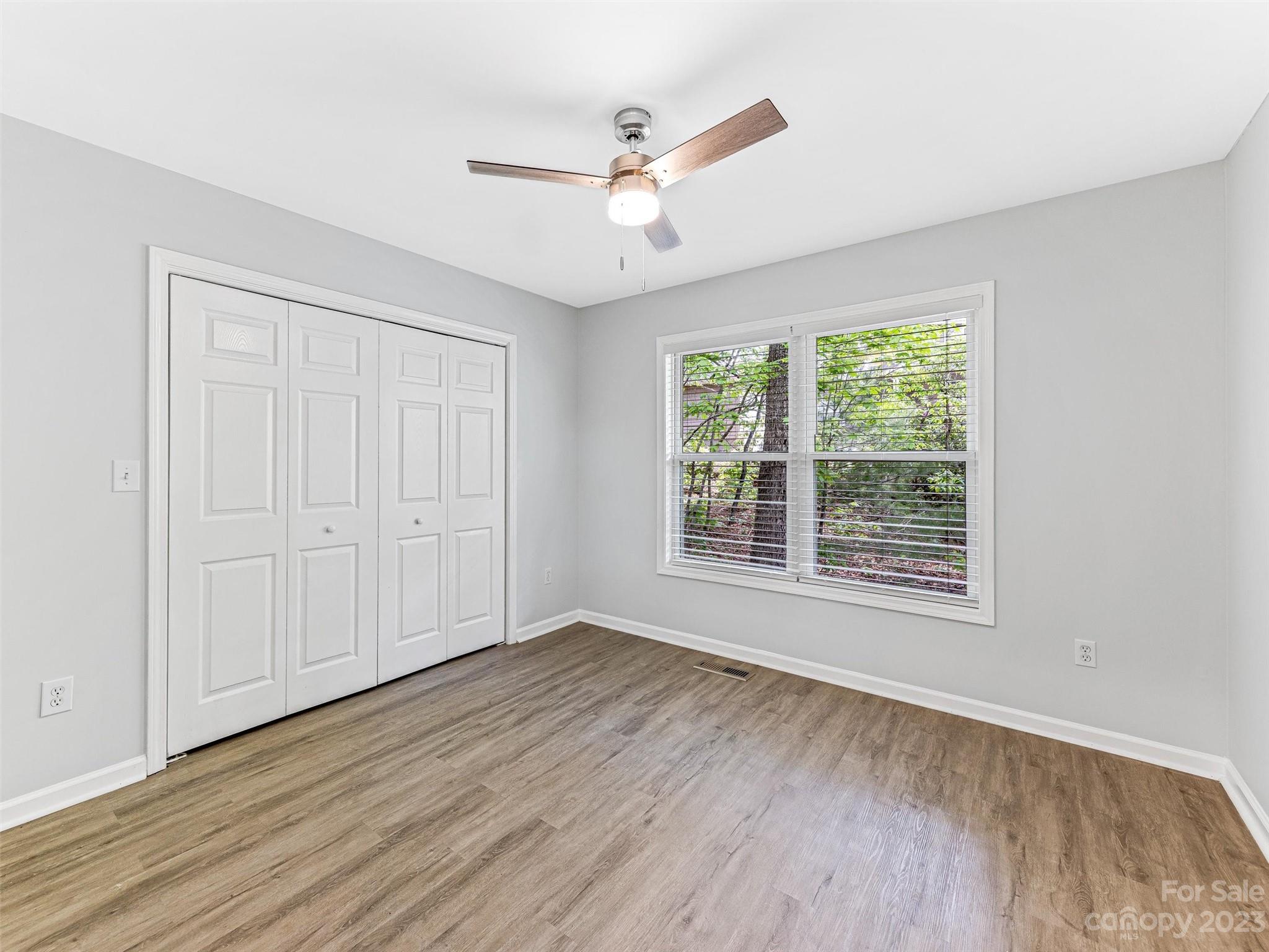 31 Oakwood Road Candler NC 28715