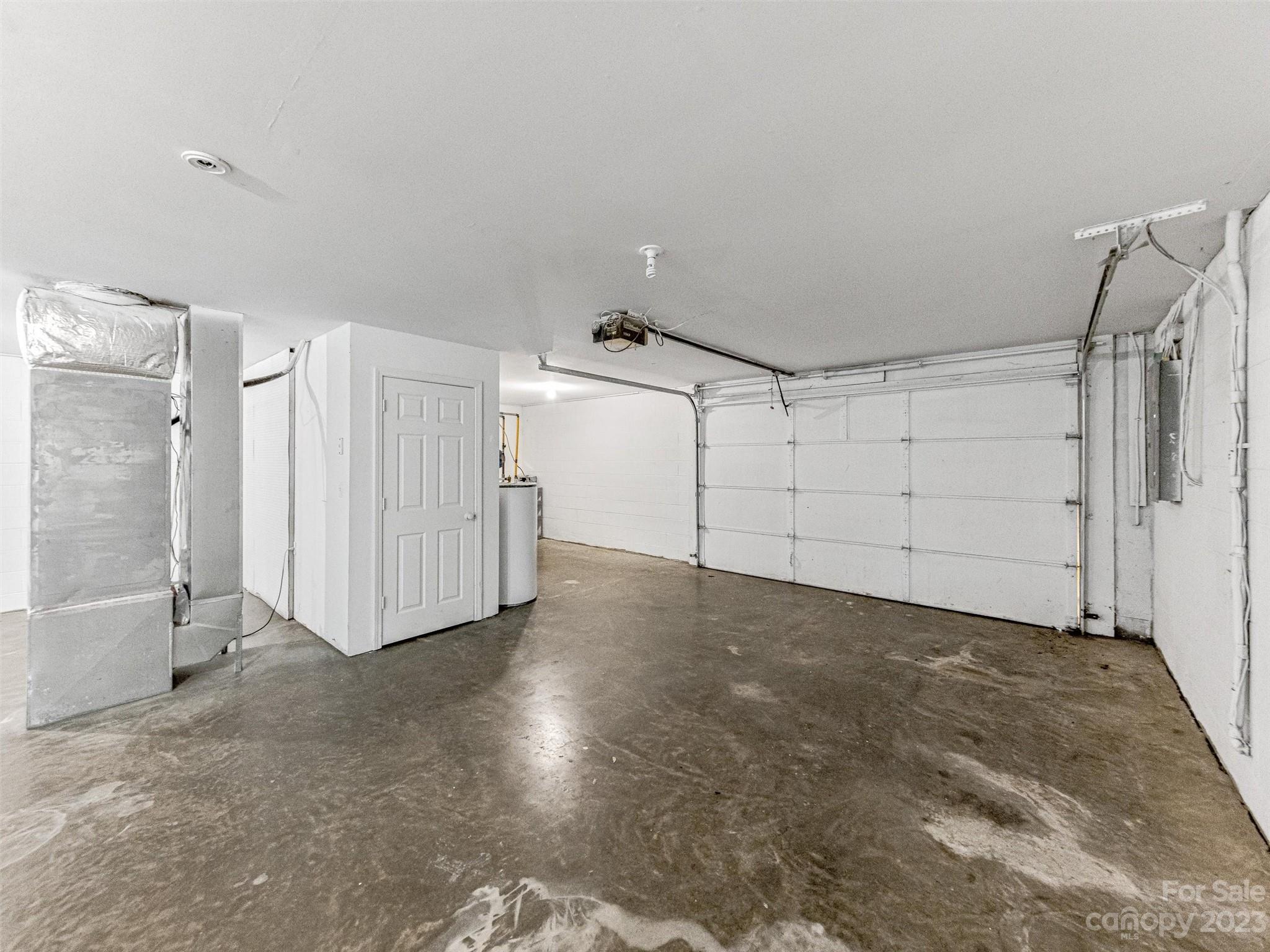 31 Oakwood Road Candler NC 28715