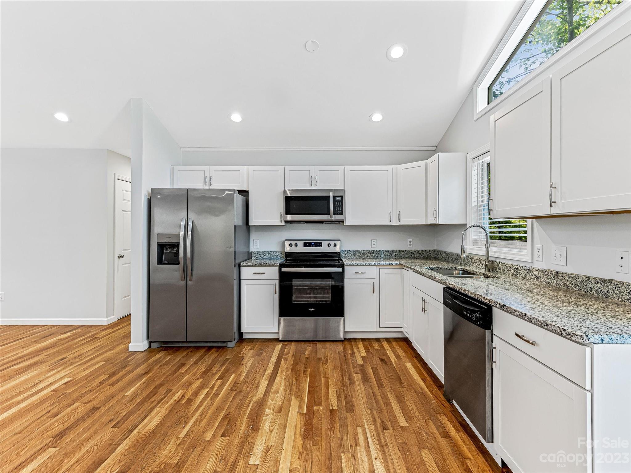 31 Oakwood Road Candler NC 28715